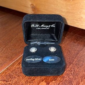 Macy’s Bridge Diamond Earrings 1/10 CTTW SS PWP EARRING